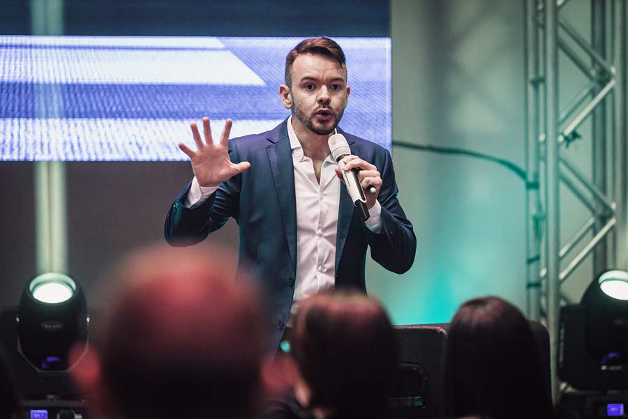 Aprimorar a comunica&ccedil;&atilde;o &eacute; primordial para empres&aacute;rios e executivos