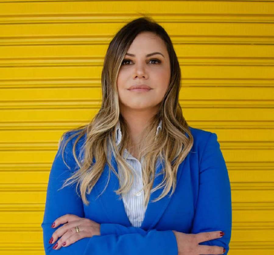 Anelise Roberta Belo Bueno Valente - Divulga&ccedil;&atilde;o