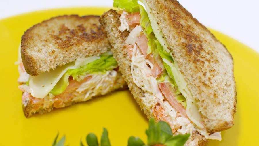 Sandubinha de patê de frango