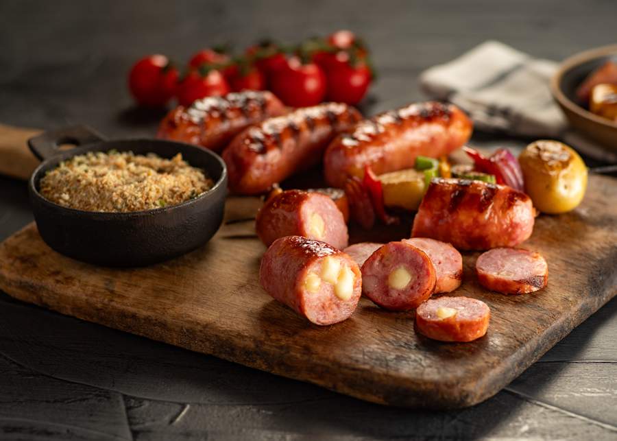 Linguica-com-queijo-coalho-e-legumes-na-churrasqueira---Perdigao---Marco-2025