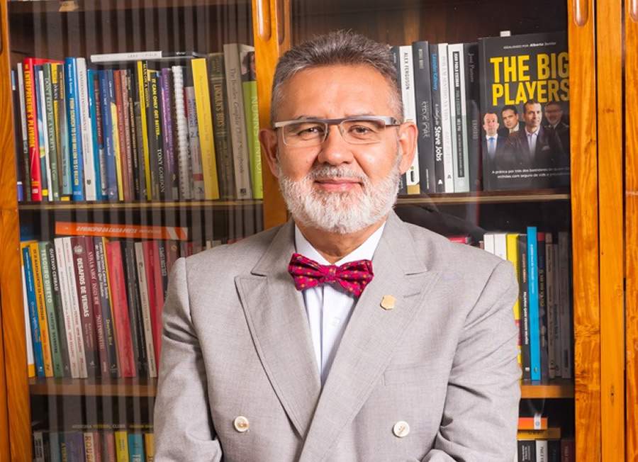 Josusmar Sousa &eacute; corretor de seguros, CEO da Mister L&iacute;ber Corretora de Seguros, membro do Conselho de Ex-presidentes (Past President Council) da MDRT (Million Dollar Round Table) e representante da companhia (Company Chair) Porto na MDRT.