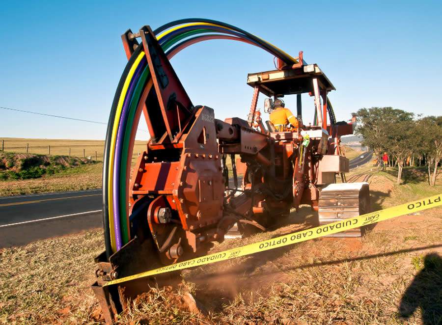 CART faz interdições na SP-225 para manutenção de fibra ótica