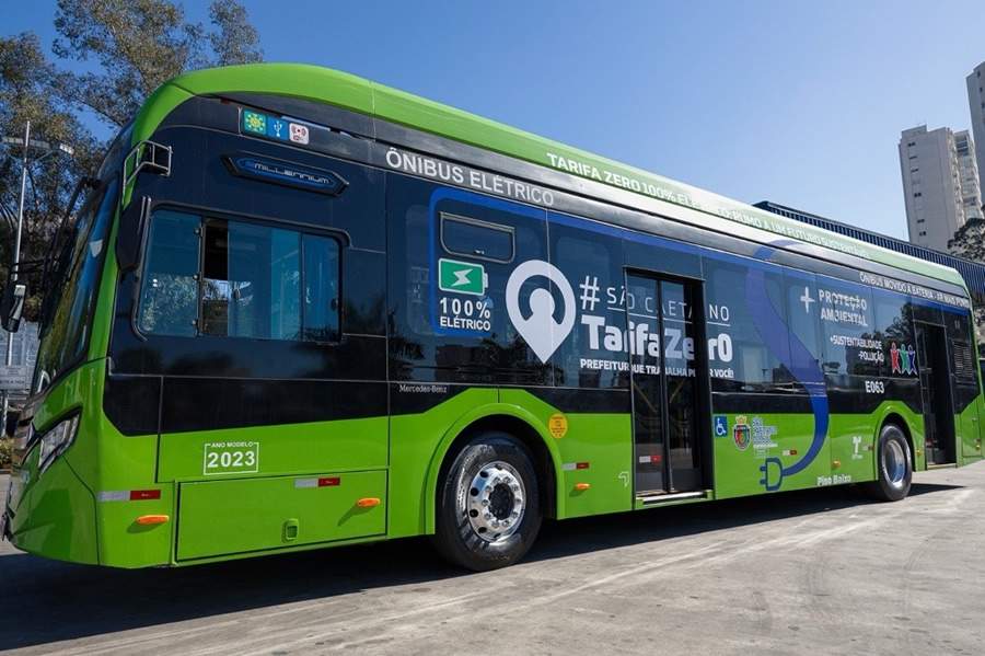 Mercedes-Benz el&eacute;trico e-0500U come&ccedil;a a circular em S&atilde;o Caetano do Sul, no ABC Paulista