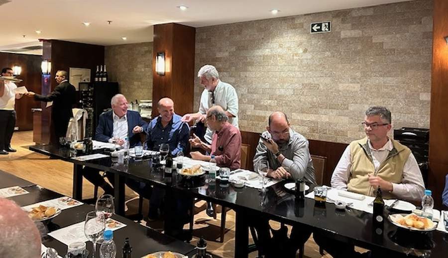 Confrades no jantar de novembro de 2024 - Foto: Divulga&ccedil;&atilde;o