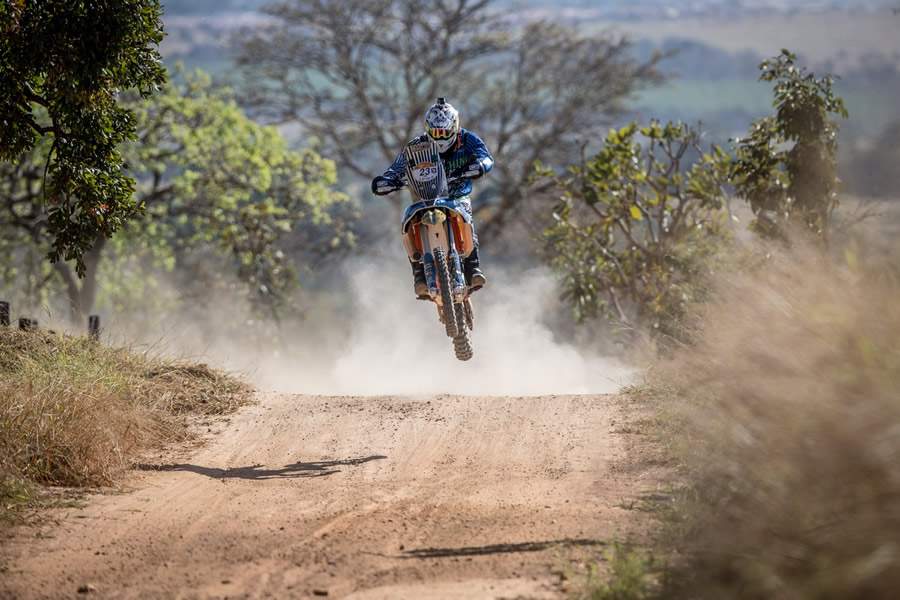 Marcos Colvero - piloto com dez anos de experi&ecirc;ncia no Sert&otilde;es - Divulga&ccedil;&atilde;o