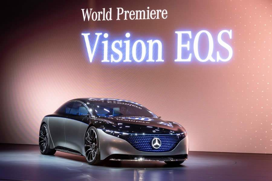 Mercedes-Benz apresenta novo conceito de exposição durante o Salão do Automóvel de Frankfurt