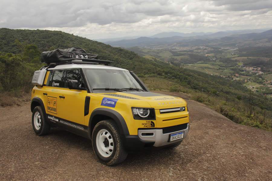 Land Rover Participa do Rally dos Sertões Para Promover o Onçafari