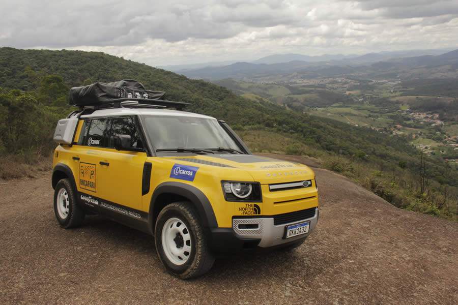 Land Rover Participa do Rally dos Sert&otilde;es Para Promover o On&ccedil;afari