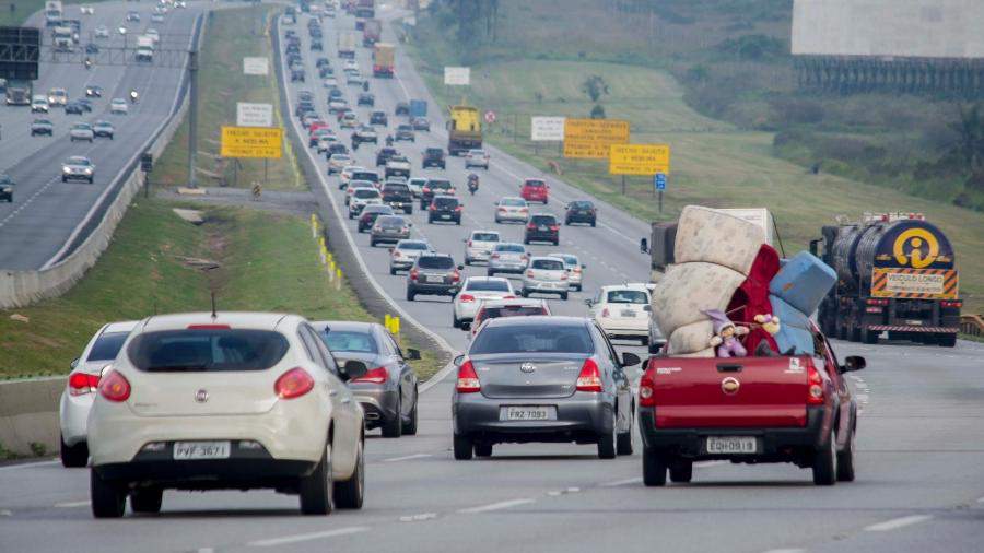 Com o aumento das viagens, cresce a quantidade de chamados por panes, superaquecimento, problemas de bateria e pneus danificados, entre outros. - Divulga&ccedil;&atilde;o | Europ Assistance | ShutterStock