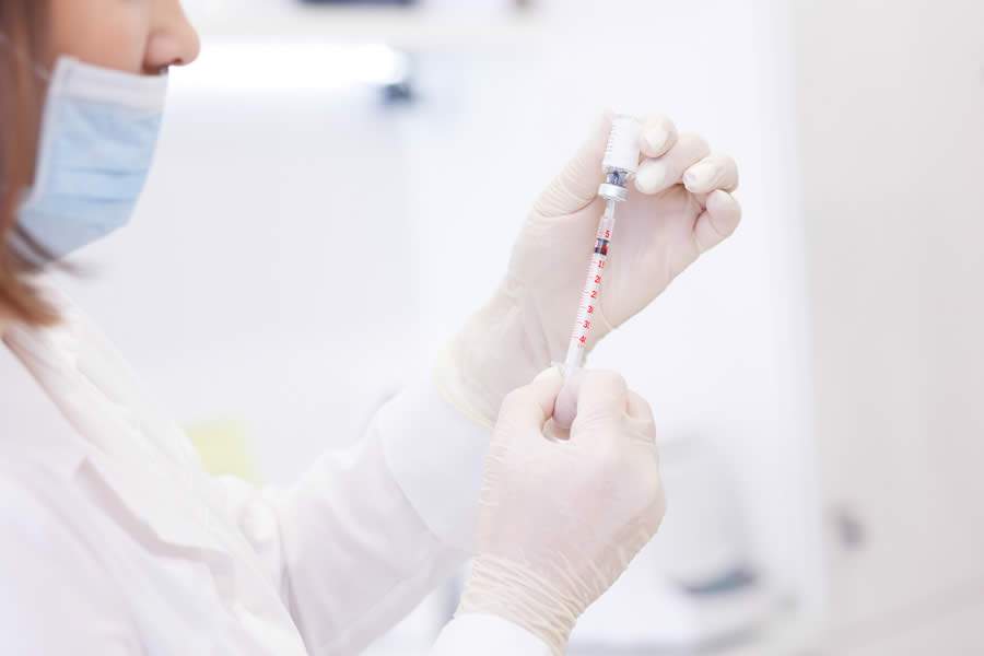 Centro de Bloqueio Neuromuscular do Hospital Santa Cruz destaca o uso da toxina botulínica em tratamentos terapêuticos