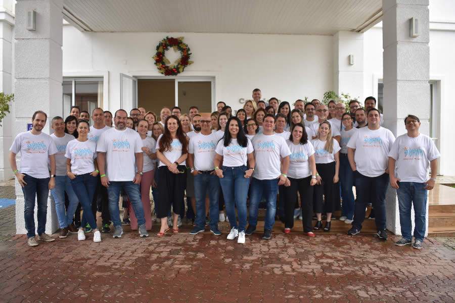 Equipe APRIL Brasil Seguro Viagem durante 2&ordf; Conven&ccedil;&atilde;o Comercial