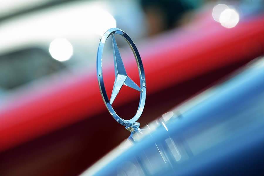 Mercedes-Benz Collection oferece op&ccedil;&otilde;es exclusivas de presentes para o Dia dos Namorados