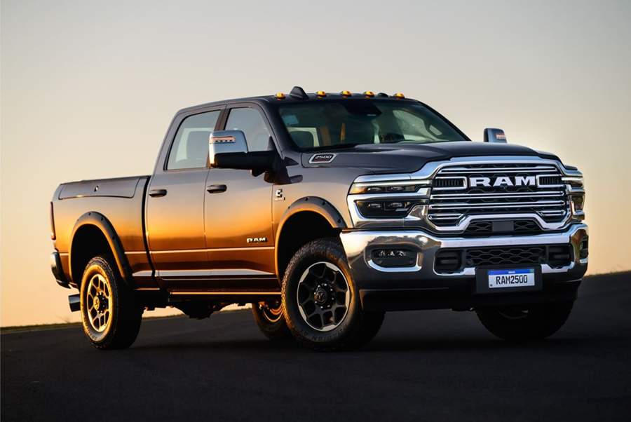Novas Ram 2500 e 3500 chegam com mais de 30 acessórios originais que reforçam robustez e sofisticação