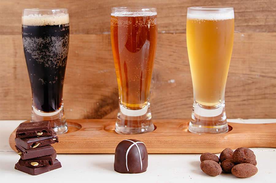 Descubra quais são os estilos de cerveja mais indicados para harmonizar com diferentes tipos de chocolate
