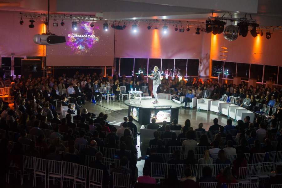 CEO F&oacute;rum reuniu cerca de 600 executivos para discutir o futuro do trabalho