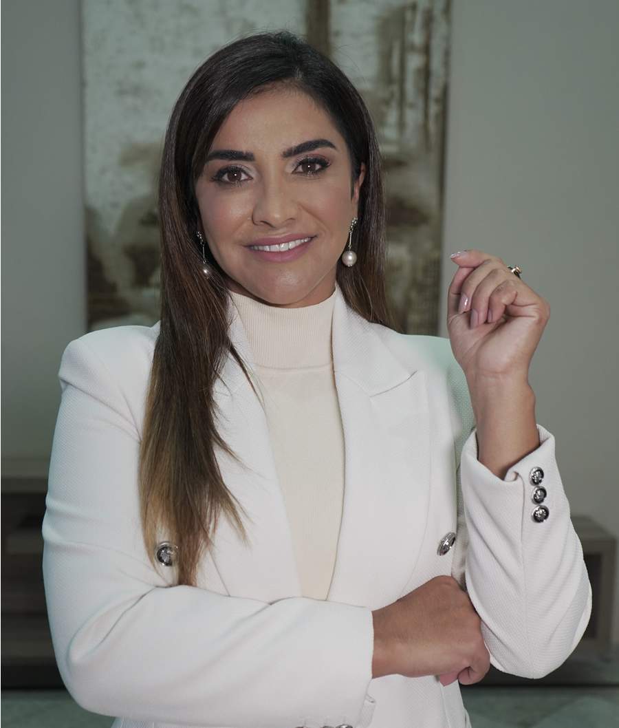 M&iacute;rian_Queiroz.