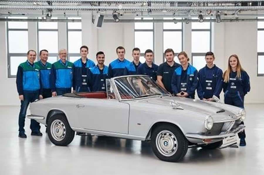 O renascimento do BMW 1600 GT conversível em Dingolfing