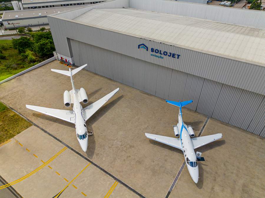 Aeronaves Hawker 400 do programa de compartilhamento Solojet Shares