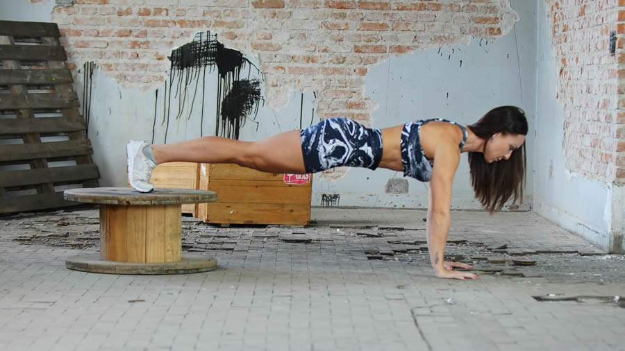 Entenda a importância da musculação para transformar o corpo após os 40 anos