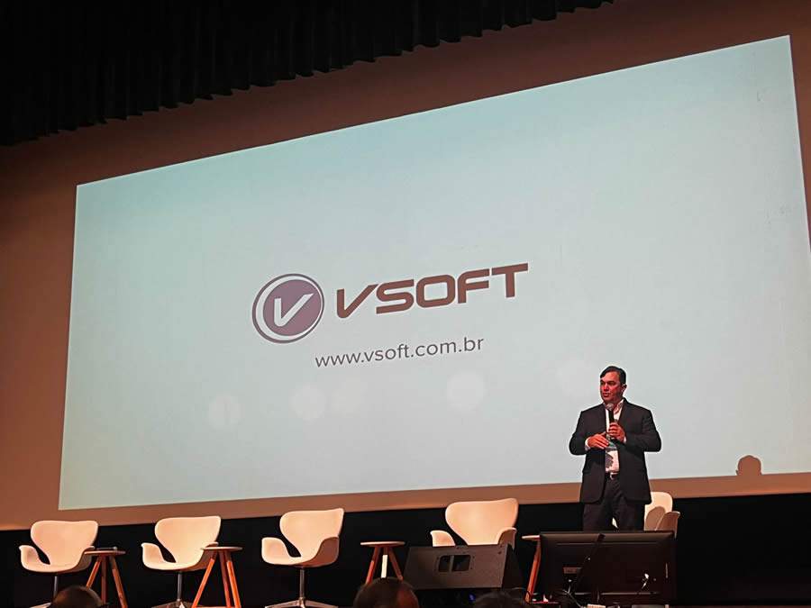 Uso da intelig&ecirc;ncia artificial no processo de forma&ccedil;&atilde;o do condutor &eacute; discutido em Encontro Nacional dos Detrans