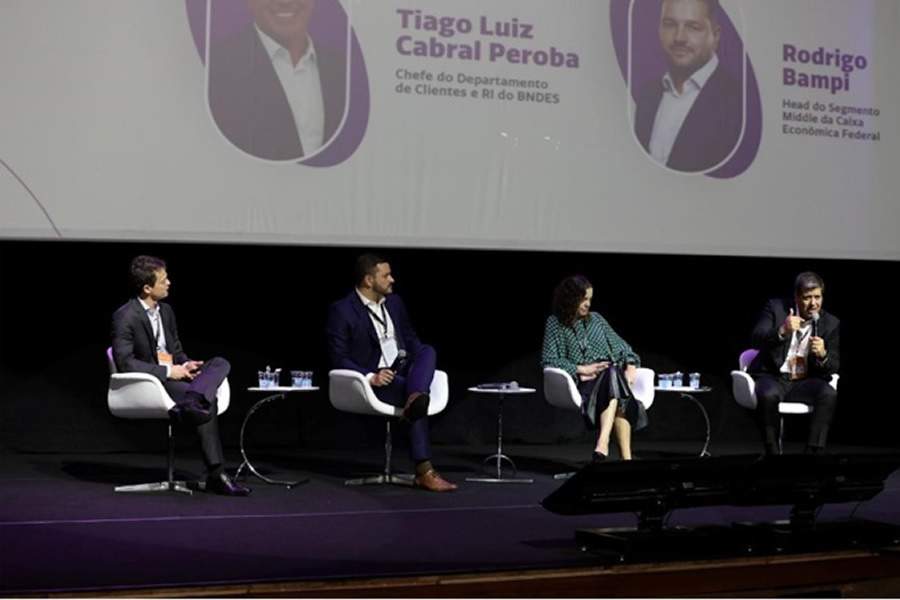 Da esquerda para direita: Bruno Carazza, Rodrigo Bampi, Clarissa Furtado e Tiago Peroba - Crédito: Marcelo Justo