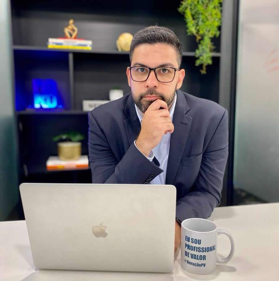 Especialista de carreiras d&aacute; dicas para se recolocar no mercado de trabalho ap&oacute;s um layoff