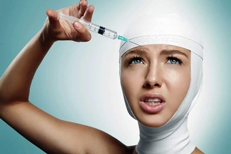 Essas 3 tend&ecirc;ncias de beleza podem ser perigosas e voc&ecirc; deve segui-las somente com orienta&ccedil;&atilde;o m&eacute;dica