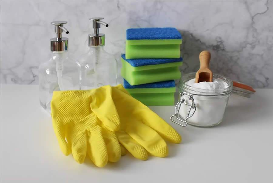 Como fazer sab&atilde;o l&iacute;quido: 3 receitas caseiras pr&aacute;ticas para come&ccedil;ar hoje!