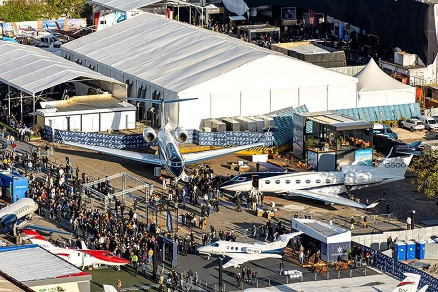 Alper Seguros, l&iacute;der em seguros aeron&aacute;uticos, estreia na Labace