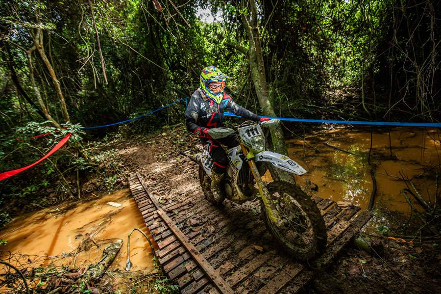 Maur&iacute;cio Fernandes fechou o s&aacute;bado em quarto na E50 (Ney Evangelista)