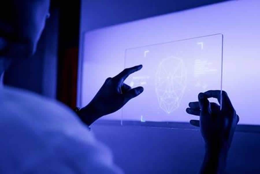 O impacto dos softwares de gest&atilde;o para a evolu&ccedil;&atilde;o digital das institui&ccedil;&otilde;es de sa&uacute;de