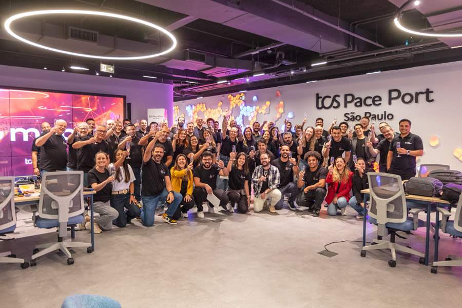 42 colaboradores da companhia foram divididos em sete equipes multidisciplinares