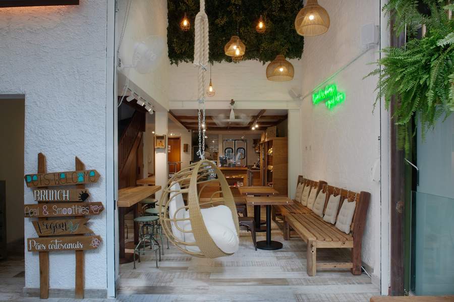 No projeto da padaria Padang, Claudia Novaes levou para a decora&ccedil;&atilde;o todo o conceito e hist&oacute;ria do estabelecimento. Foto: Marcelo Magnani