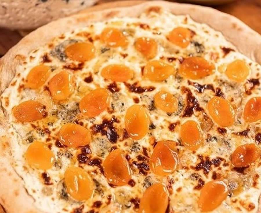 Pizza de Damasco com Gorgonzola