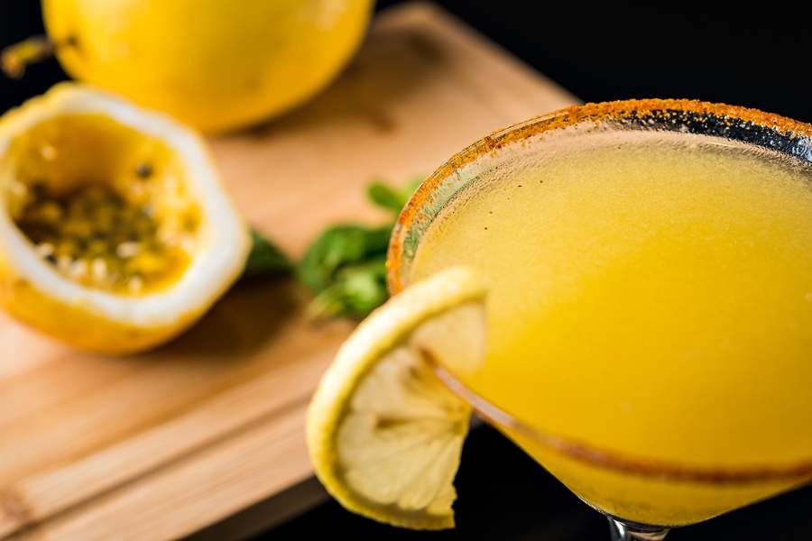 Caf&eacute; da manh&atilde; prolongado e welcome drinks no NH Curitiba The Five - Fred Kendi