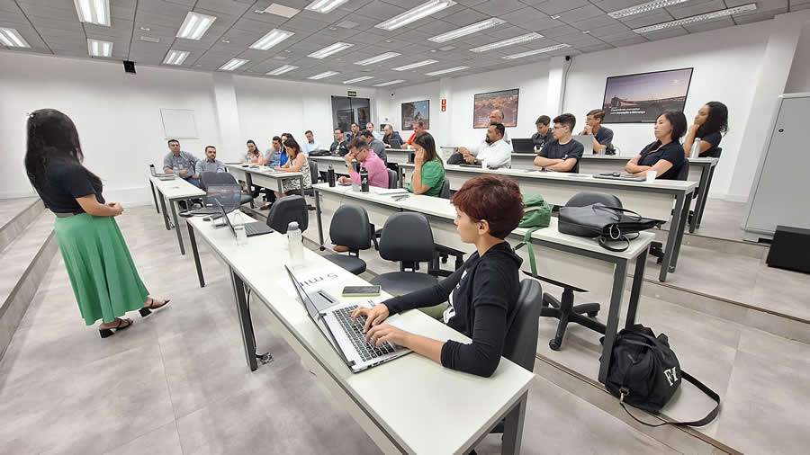 Engajamento Interno: Como Ouvir os Colaboradores Gera Soluções Eficazes e Melhora Resultados