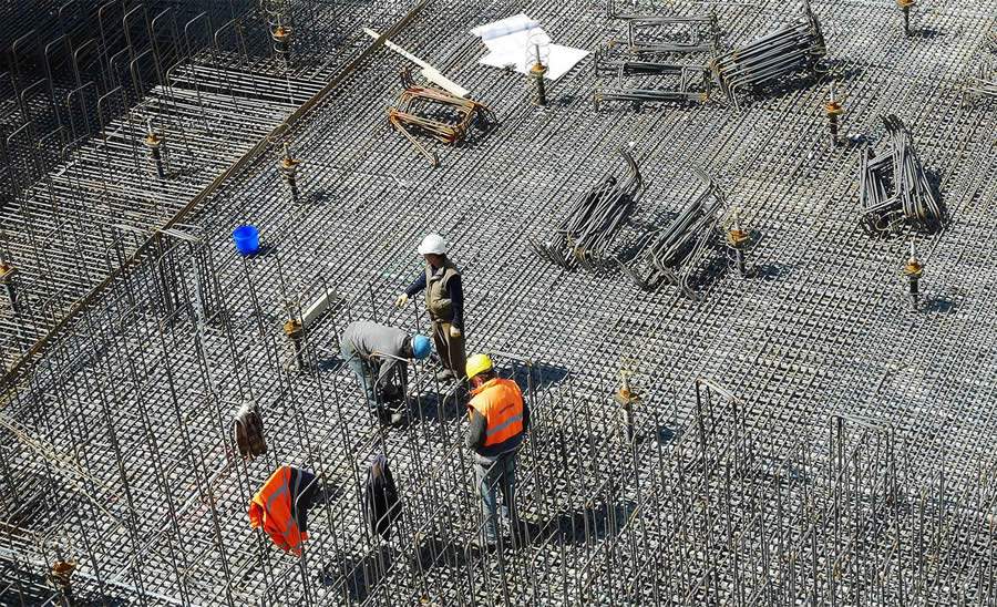 Construtoras oferecem vagas de emprego e estágio em Belo Horizonte e Nova Lima