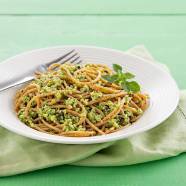 Adria ensina como fazer Espaguete ao Pesto de Brócolis