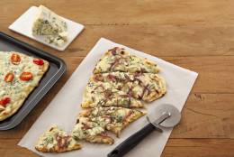 No Dia da Pizza, Tirolez ensina receita caseira especial, que promete surpreender o paladar